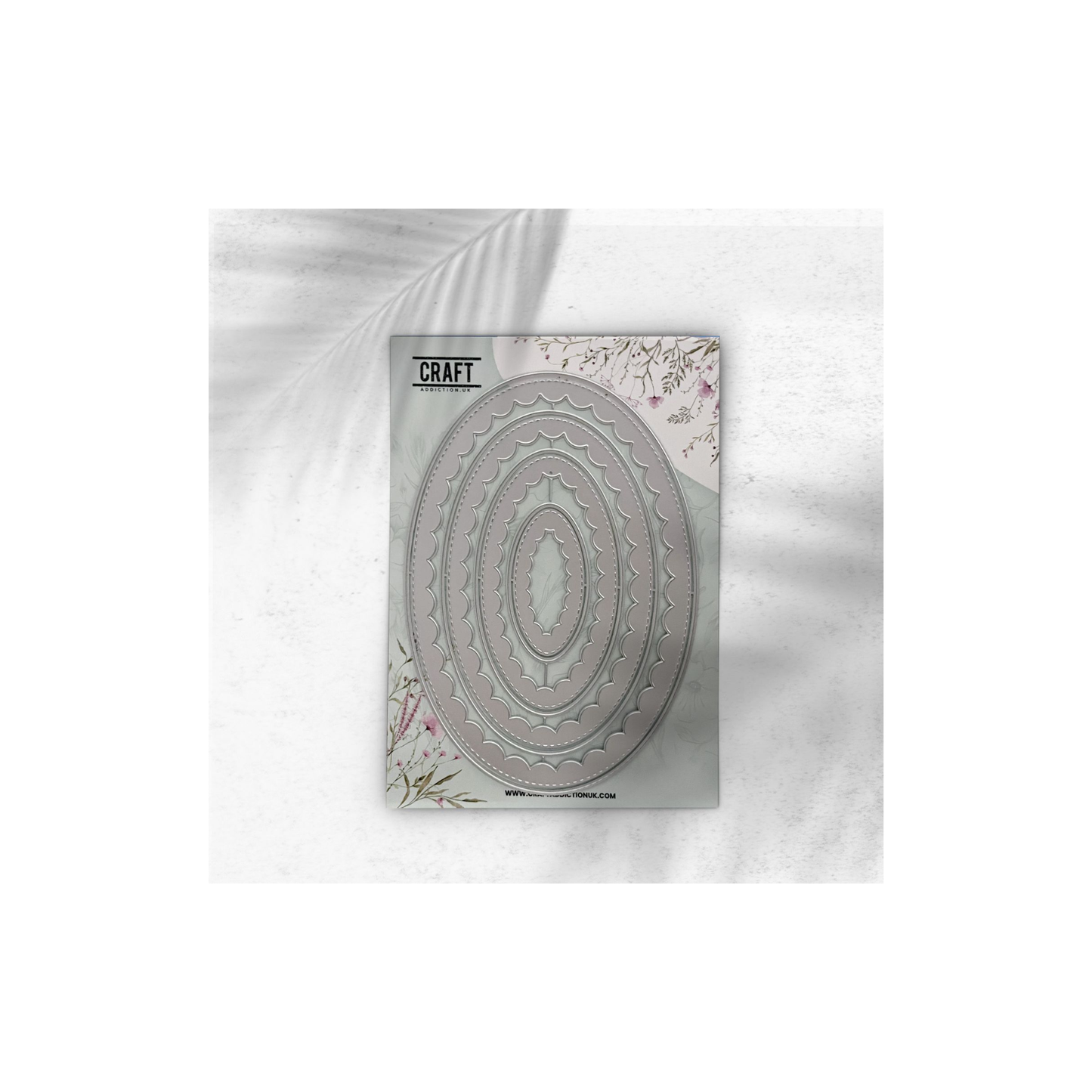 Luxe Oval Inverted Scallop Frames Die