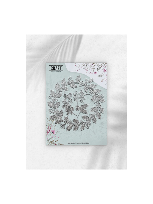 Christmas Holly Wreath Die